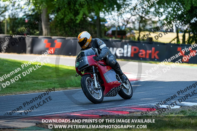cadwell park;cadwell park photographs;cadwell trackday photographs;enduro digital images;event digital images;eventdigitalimages;peter wileman photography;racing digital images;trackday digital images;trackday photos